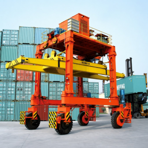 Rubber-Tired Container Straddle Carrier
