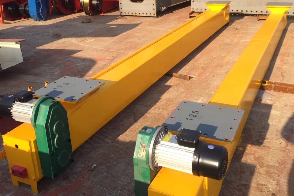 Single girder gantry crane traveling mechanism