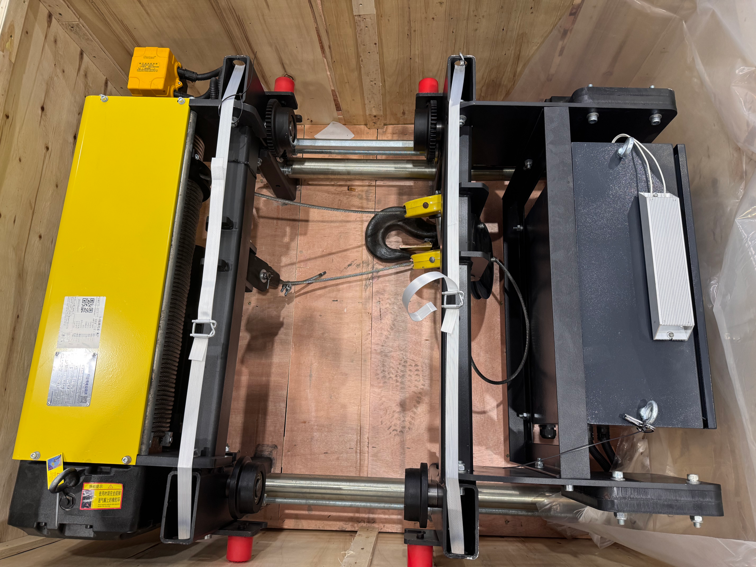 FEM single girder overhead crane image 2
