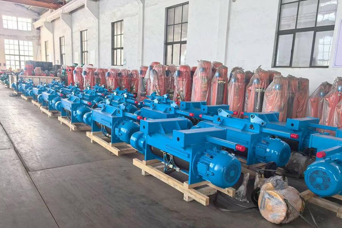 Electric wire rope hoists in the ZOKE factory
